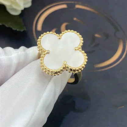 [Amore]CLOVER WHITE MOP RING