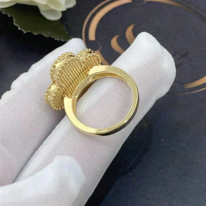 [Amore]CLOVER WHITE MOP RING