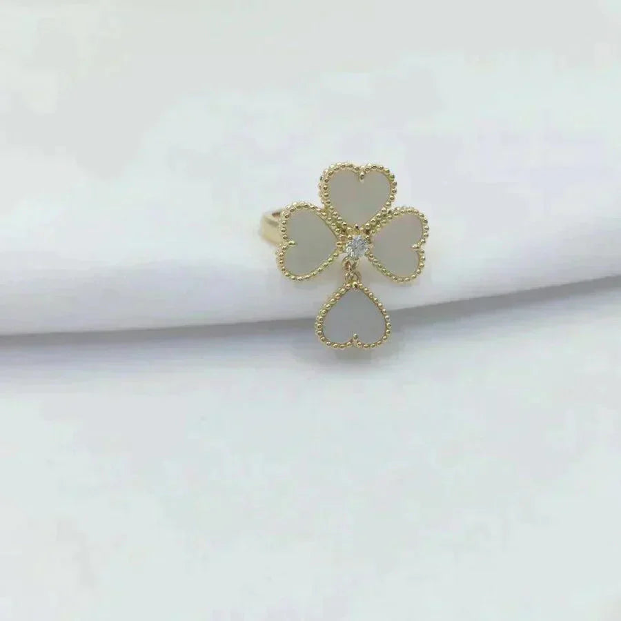 [Amore]SWEET CLOVER WHITE MOP RING