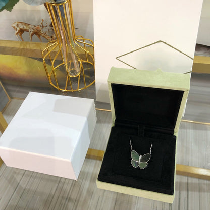 [Amore]LARGE BUTTERFLY SILVER PENDANT DIAMOND NECKLACE