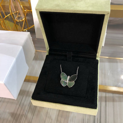 [Amore]LARGE BUTTERFLY SILVER PENDANT DIAMOND NECKLACE