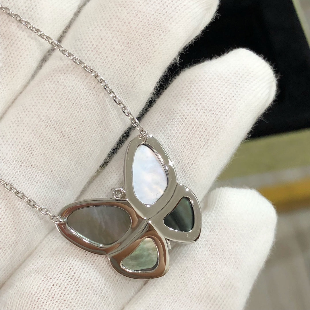 [Amore]LARGE BUTTERFLY SILVER PENDANT DIAMOND NECKLACE