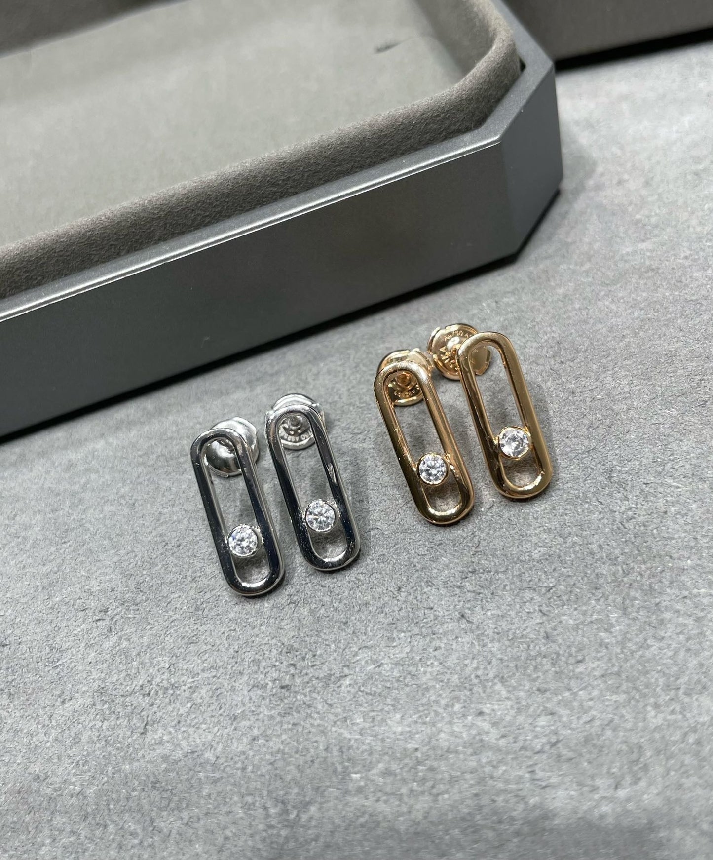 [Amore]MOVE UNO SMALL 1 DIAMOND EARRINGS