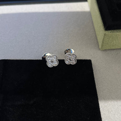 [Amore]CLOVER MINI DIAMOND STUD EARRINGS